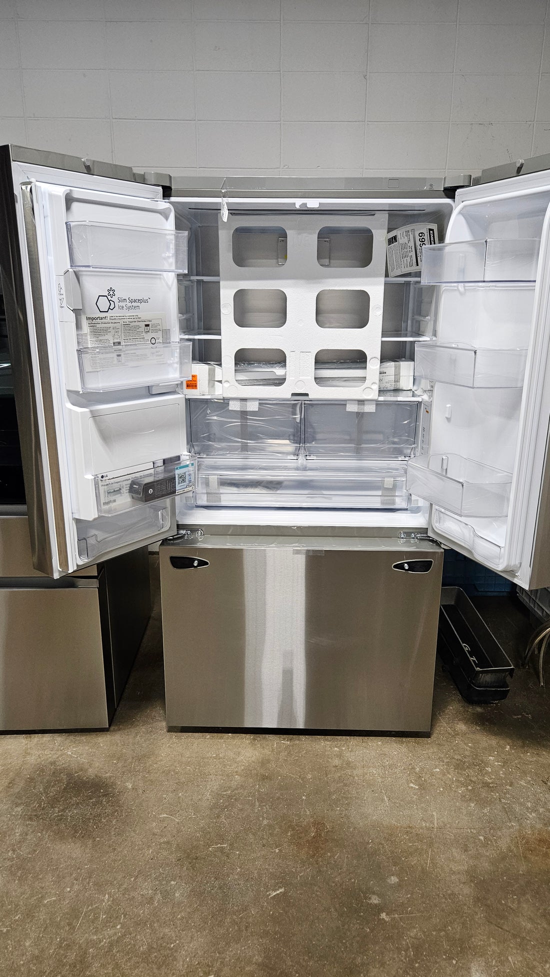 REFRIGERATOR F114